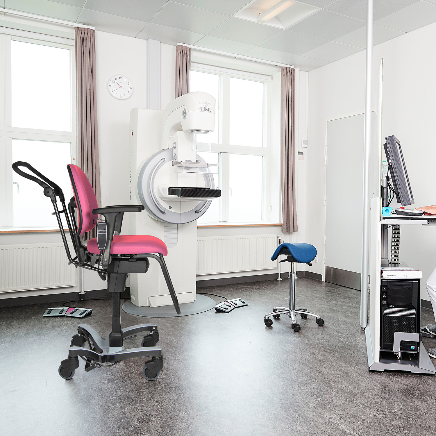 Vela Mammography chair