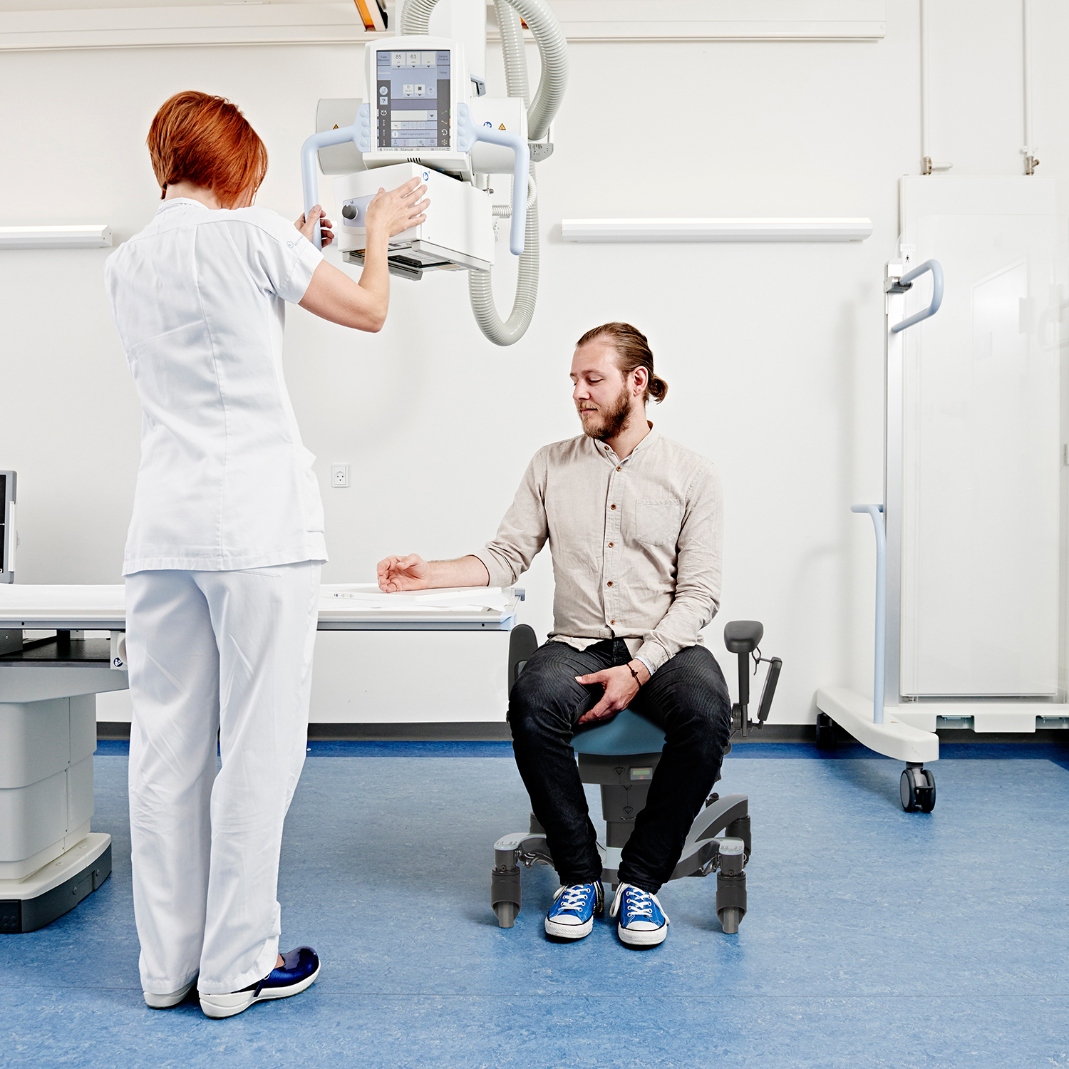 Vela X-ray chair