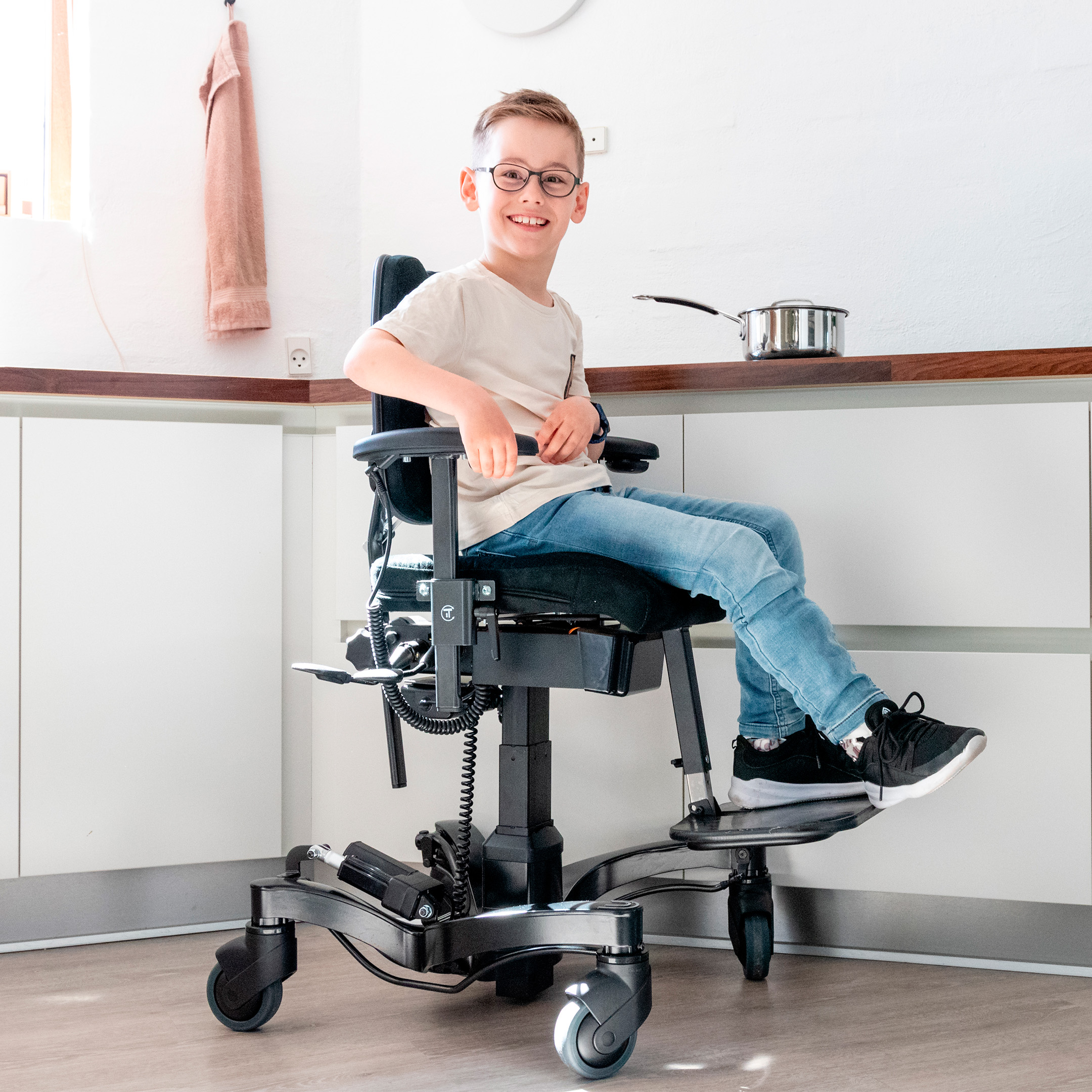 Vela chairs for kids