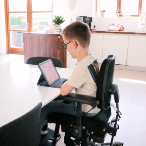 Vela chair for kids